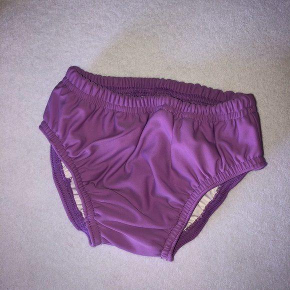 Baby Girl swim dots rash guard top & bottoms set - Picture 5 of 10